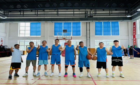 3.4002cc永利集团南山篮球社群受邀参与表部篮球匹敌赛_副本.jpg