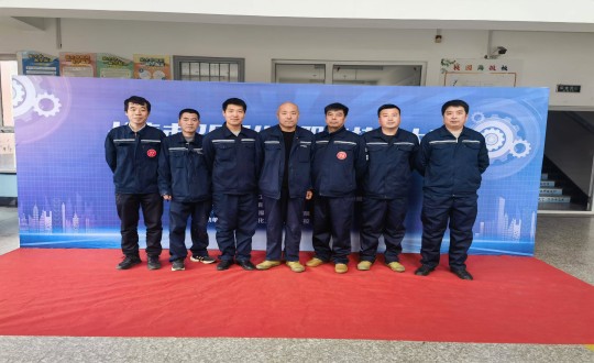 11.物业总公司选手在长春市2024年维建电工技术较量获得优异成就_副本.jpg